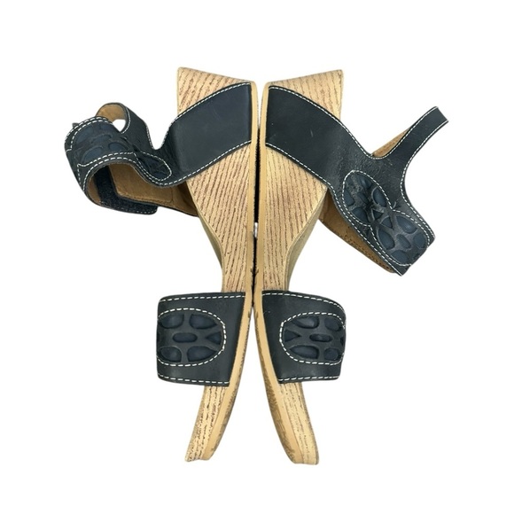 Clarks Women's Bendable Blue Leather Sandals Size 7W - Picture 3 of 5